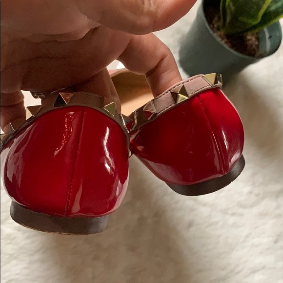 Beautiful pointy candy apple red flats - Picture 7 of 11